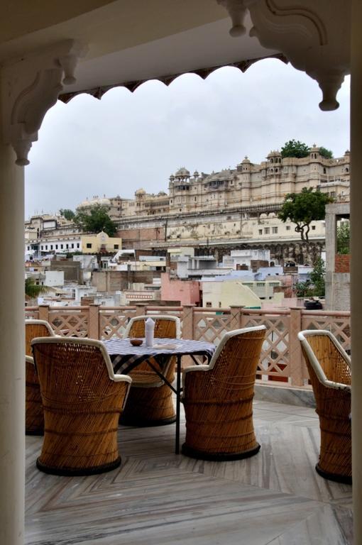 Kiran Palace Hotel Udaipur Eksteriør billede